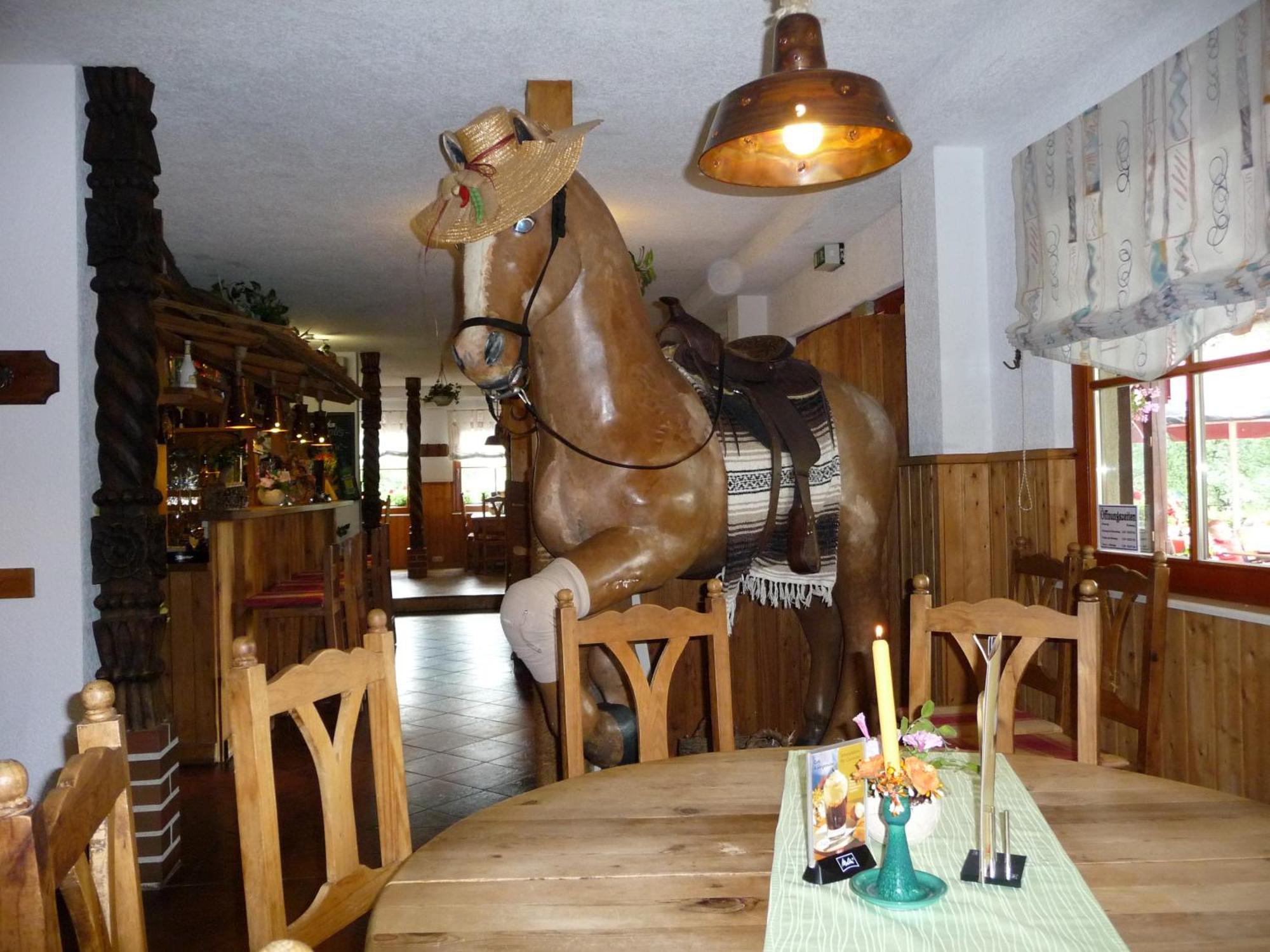 Steakhouse & Pension Crazy Horse Suhl Exterior photo